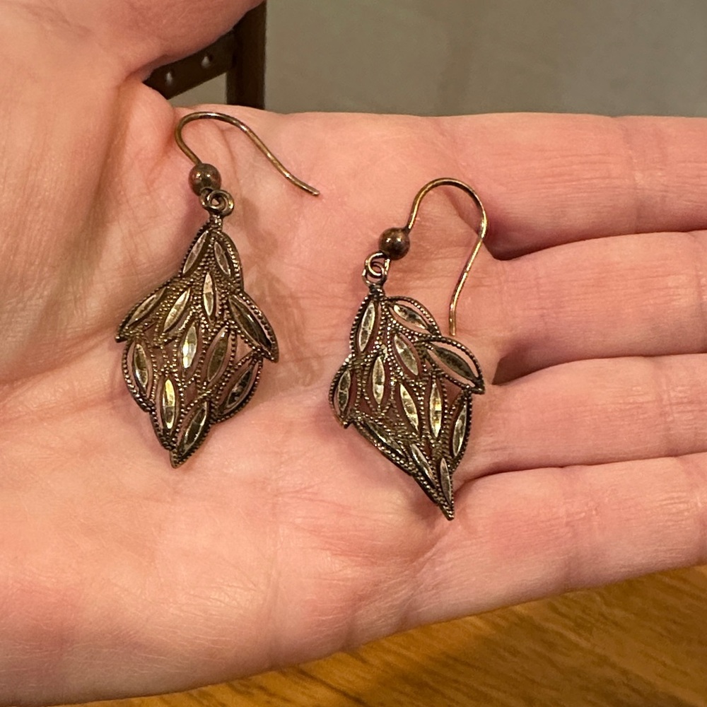 Copper Leaf or Feather Drop Earrings. Faceted Goldtone inside Filigree.